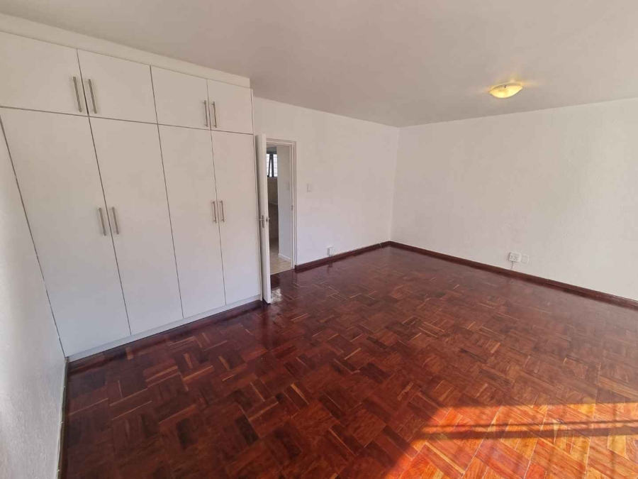 0 Bedroom Property for Sale in Sea Point Western Cape